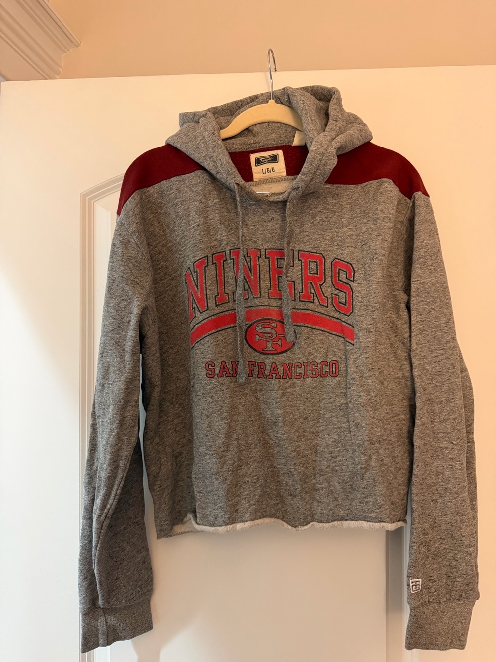 San Francisco 49ers Women's Gray & Red Pullover Hoodie LONG CROP